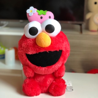 Elmo Sesame Street มีสตอเบอรี่หัวใจบนหัว 13 นิ้ว