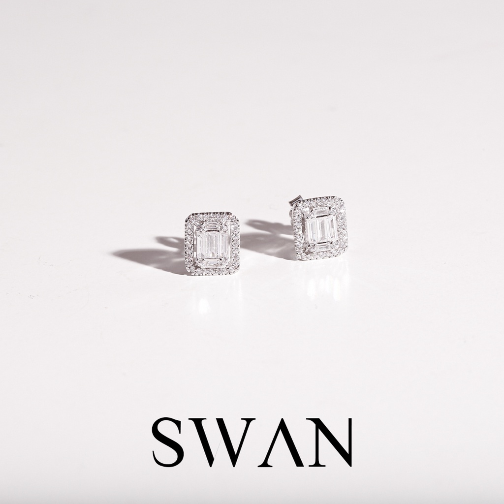 SWAN - Emerald Halo Earring ต่างหูติดหูเงินแท้ ฝังเพชรคิวบิกเซอร์โคเนีย cubic zirconia