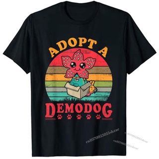 [COD]เสื้อยืดแขนสั้น ผ้าฝ้าย พิมพ์ลายกราฟฟิคสุนัขตลก Adopt A Demodog Y2k เหมาะกับของขวัญ สําหรับคู่รักS-5XL