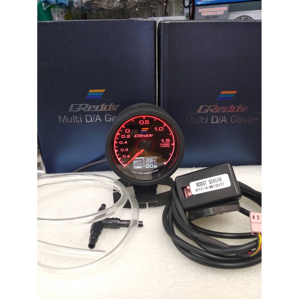 เกจวัดบูส Greddy 2 in 1 สามารถวัด ฺBoost และ volt ได้ ตัวหน้าเปลี่ยนได้