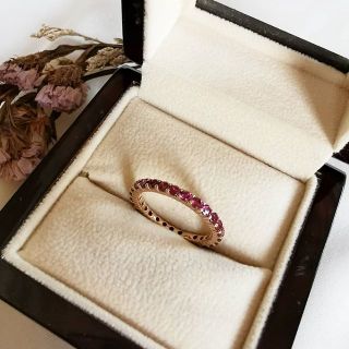 แหวนรอบนิ้วโรโดไลต์ การ์เน็ต (Rhodolite Garnet)