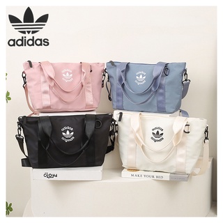 Adidas Clover ของแท้ 100% กระเป๋าเป้สะพายหลัง กระเป๋าสะพายไหล่ ความจุขนาดใหญ่ เหมาะกับการพกพาเล่นกีฬา กลางแจ้ง สําหรับผู้ชาย และผู้หญิง