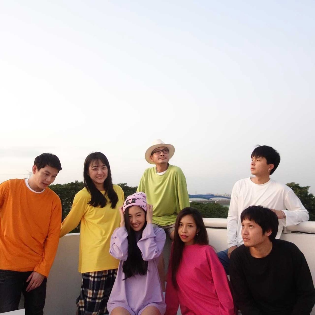 เสื้อยืดวอร์ร่า WORRA COLORFUL วอร์ร่าคัลเลอร์ฟูล