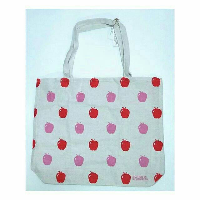 💥99💥 กระเป๋าผ้า cotton on