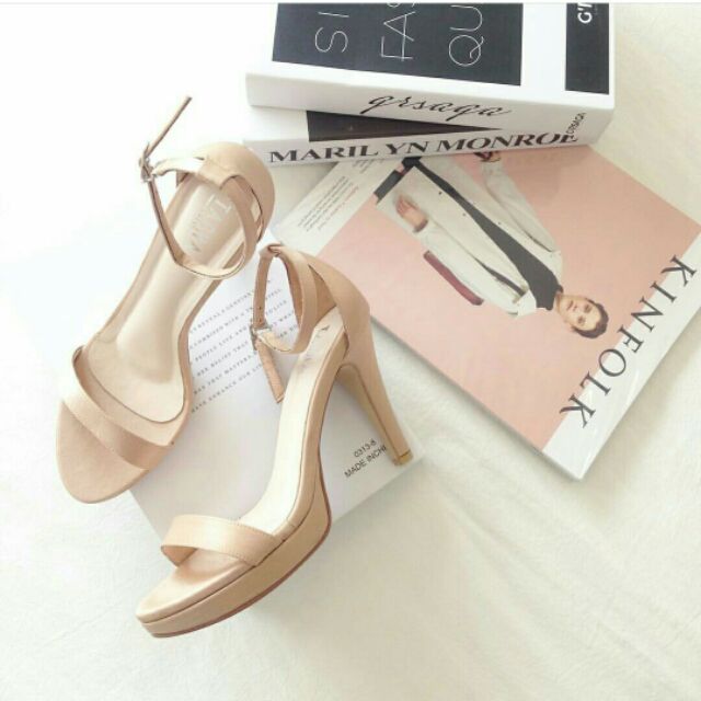 รองเท้าส้นสูง tacha_brand  classy heels สีเบจ
