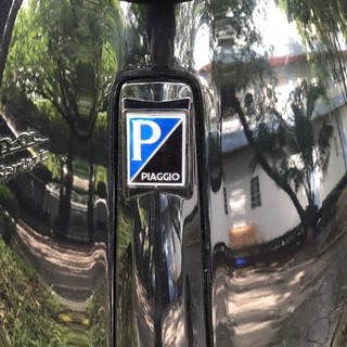 เพลทโลโก้ LOGO VESPA ลาย P PIAGGIO แต่งด้านหน้า