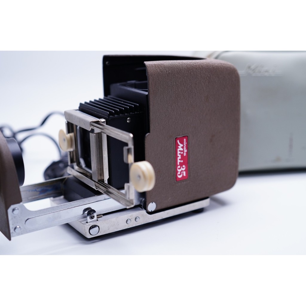Portable Minolta Mini 35 slide projector araifilm ThaiPick