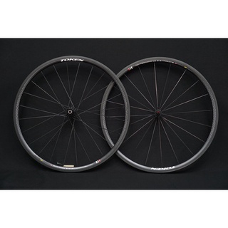 ล้อจักรยาน เสือหมอบ token รุ่น Carbon Clincher C28 ขนาด 700c.