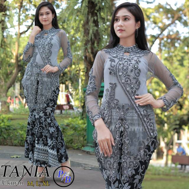 สูท Tania Kebaya ครบชุด บูติกดั้งเดิม