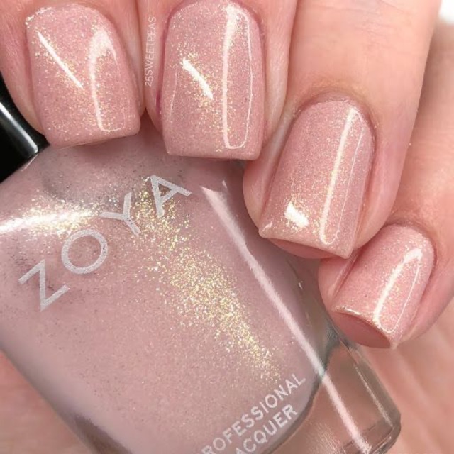 พร้อมส่ง Zoya Corinna ยาทาเล็บ Zoya สีนู้ดชมพูอ่อนมีชิมเมอร์วิ้งทองอ่อนเล็กๆ น่ารักมาก แท้ 💯%