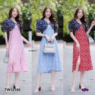 👗Pfashion [ส่งไว!!🚛] P12186 เดรสทูโทนคอวีลายดอกแขนตุ๊กตา Two-tone V-neck dress with floral pattern, doll sleev