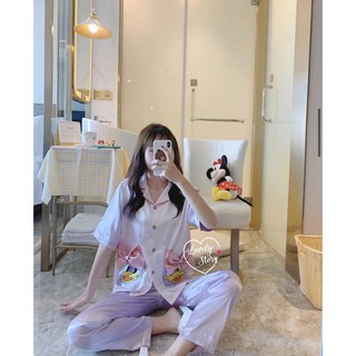 พร้อมส่ง!! ชุดนอนแขนสั้นขายาว เดซี่ดักส์ม่วง ซาตินพรีเมียม