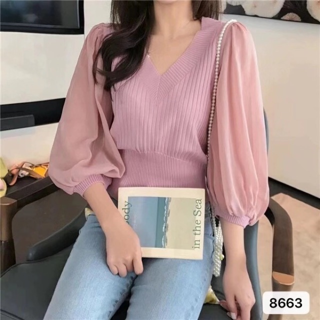 sale เสื้อไหมพรมคอวีแต่งแขนชีฟอง สินค้าใหม่
