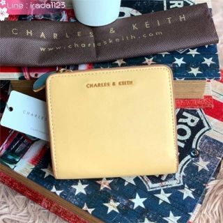 Charles &amp; keith Classic Mini Snap Button Wallet ของแท้ ราคาถูก