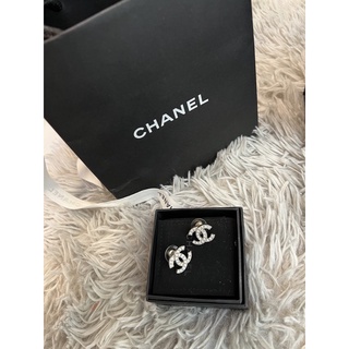 ตุ้มหู chanel อปกครบ