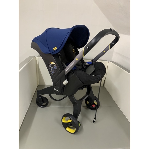 ❌sold❌ Doona carseat รถเข็น คาร์ซีท สภาพดี  เจ้าเดียวในโลก!!  คาร์ซีทสามารถปรับเป็นรถเข็นเด็กได้แค่ 