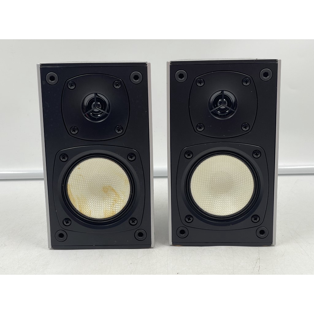 ลำโพง 1 คู่ มือสองญี่ปุ่น ONKYO HTX-11XST (467) 40W 6 โอห์ม Woofer 2.5 นิ้ว Size ตู้ 10x9.5x17.5CM ม