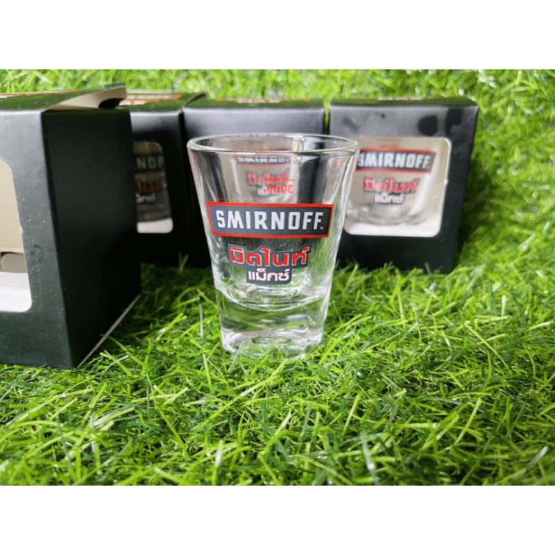 แก้ว ช้อต smirnof 30ML.