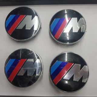 กระดุม ติดล้อรถ ลาย ///M 1ชุด 4ชิ้น