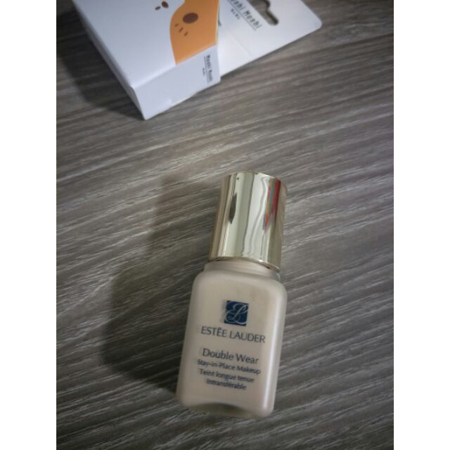 Estee lauder double wear สี 1w1 bone