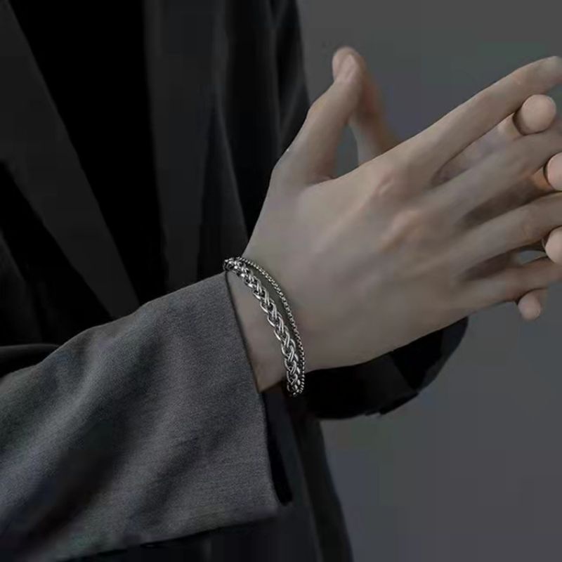huitiingliu : สร้อยโซ่ข้อมือแฟชั่นผู้ชาย สุดเท่ ผู้หญิงก็ใส่ได้ พร้อมส่ง