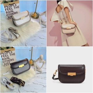 Char/les &amp; Keith Genevieve Metallic Accent Crossbody Bag Code:B2D070865 แบรนด์แท้ 100% งาน Outlet