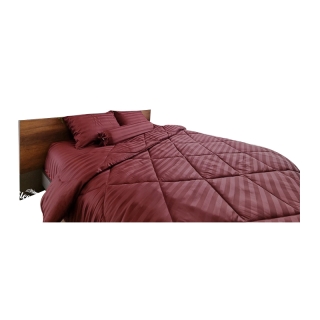 ชุดผ้าปูที่นอนโรงแรม (Luxury Bedding) "Burgundy Red" Collection (แบบรวมผ้านวม)