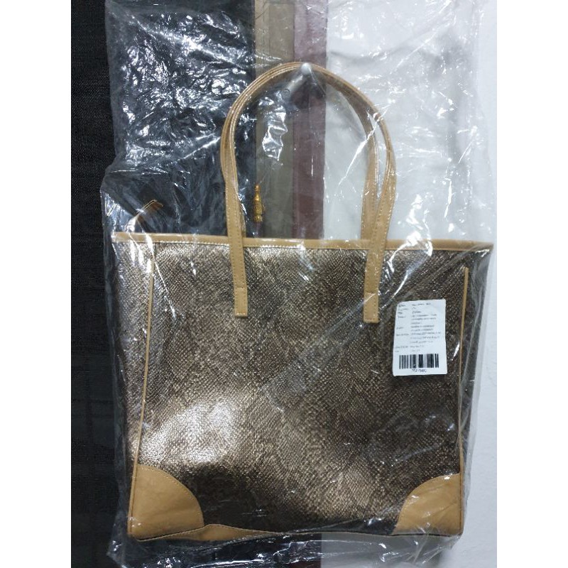 กระเป๋าของพรีเมี่ยมArtistry