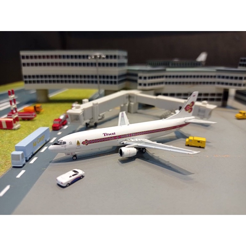 Phoenix Model 1:400 Thai Airways B737-400 HS-TDH & HS-TDK