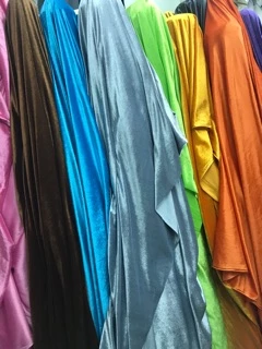 ผ้ากำมะหยี่ หลาละ90บาท เนื้อนุ่ม ลื่น เงา ยืดหยุ่น หน้ากว้าง150cm