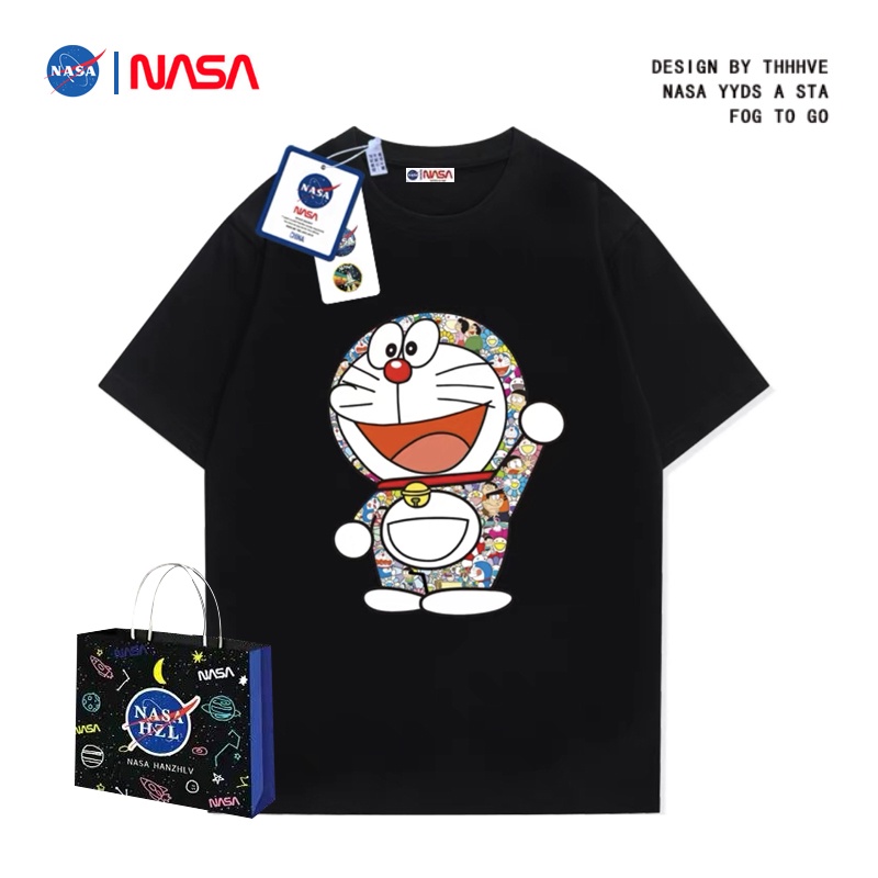 เสื้อยืดพิมพ์ลายโดเรมอน NASA เป็นเสื้อยืดคอกลมผ้าฝ้ายที่ดูดีและทันสมัยสำหรับผู้ชายและผู้หญิง