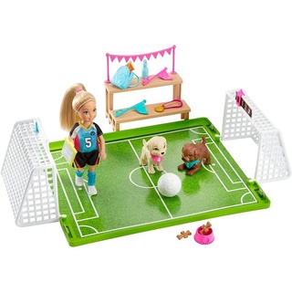 Barbie Dreamhouse Adventures Chelsea Doll with Soccer Playset and Accessories เชลซี เตะฟุตบอล ของแท้