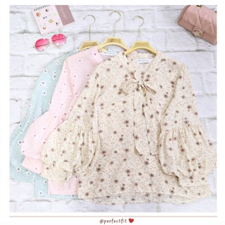 Perfectfitstyle : เสื้อชีฟองแขนยาว เสื้อทำงาน ลายดอกไม้ (A56)