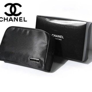 พร้อมส่ง ✔️Chanel Black Cosmetic Clutch