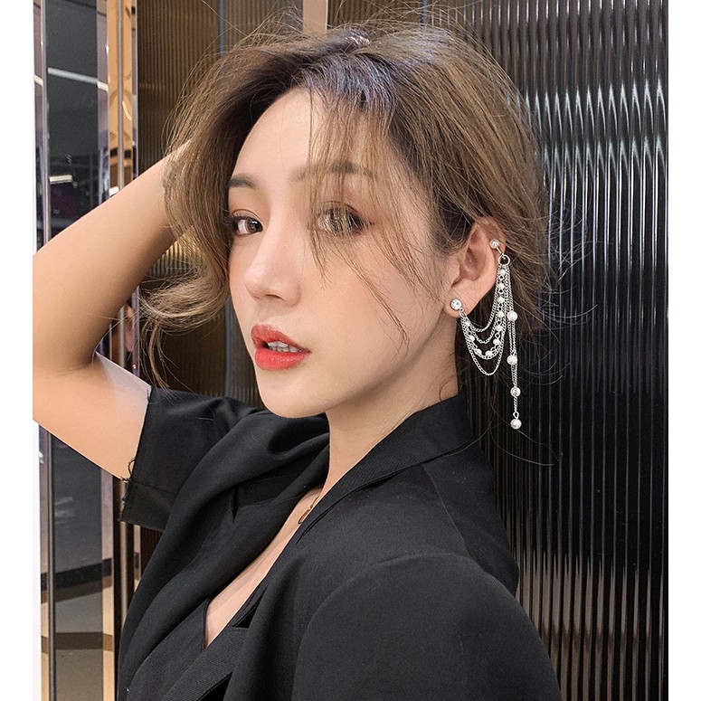 ต่างหูพู่แบบหนีบหู (01 ชิ้น) บาท28