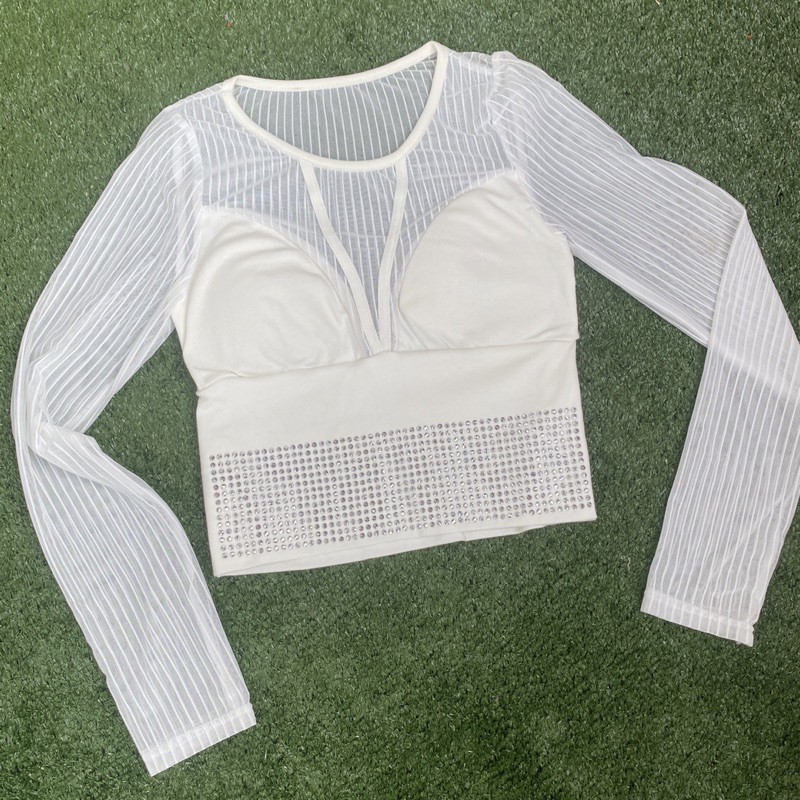 เสื้อครอป แวววาว แขนยาว สีขาว White long sleeved rhinestone cropped top / crop top / shirt