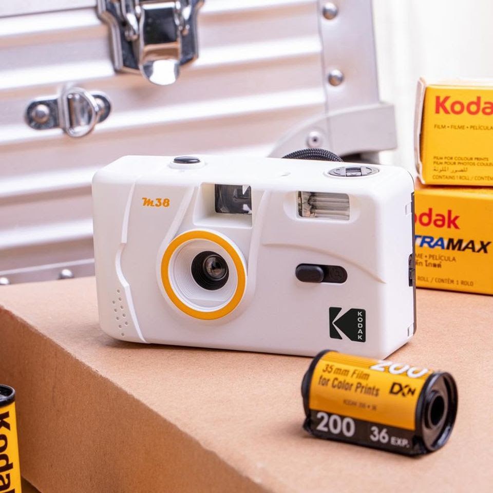 Kodak M38 Camera Reusable NonDisposable Film Camera (White) Shopee