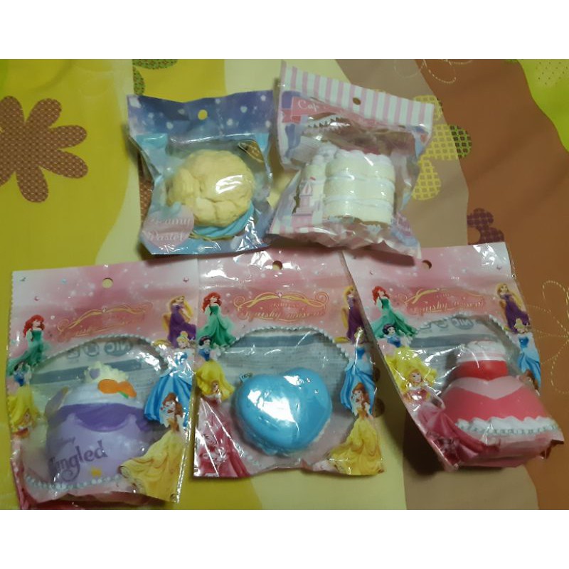 สกุชชี่เบเกอรี่ Cafe de n (NIC) Disney Princess Squishy