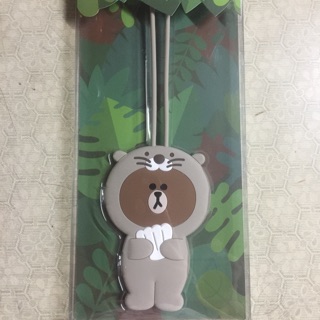 Line friends Brown Luggage tag ที่ห้อยกระเป๋าลายบราวน์คอสเพลย์เป็นแมวน้ำ เขียนชื่อด้านหลังได้