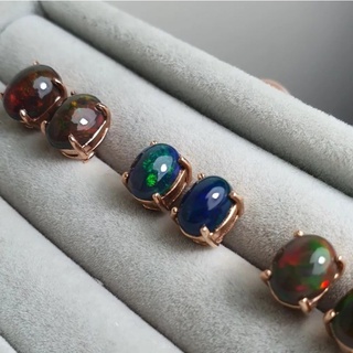 ต่างหู Black Opal 8x6 mm.