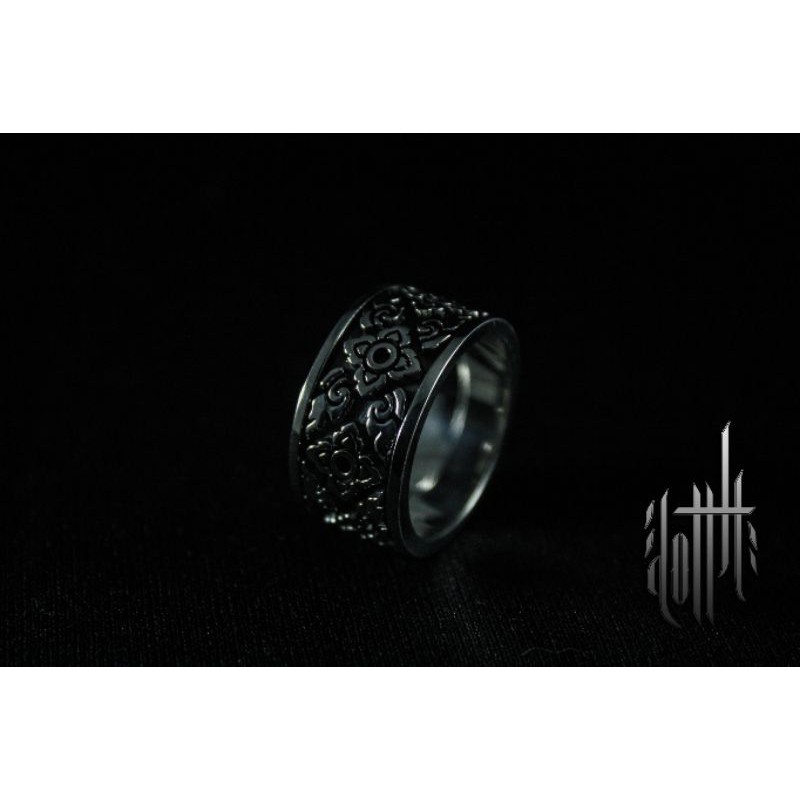 แหวนธำมรงค์ เนื้อเงินแท้ประดับลวดลายไทยที่เป็นเอกลักษณ์และดูทันสมัย - รูปที่ 4