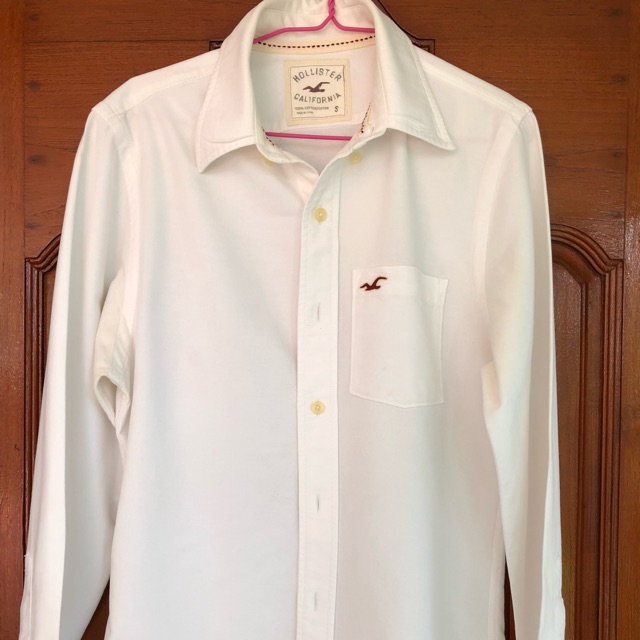 เสื้อเชิ๊ต Hollister