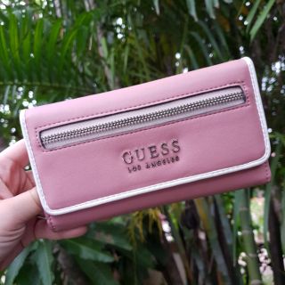 กระเป๋าเงิน Guess สภาพ100% จาก shop มีกล่อง