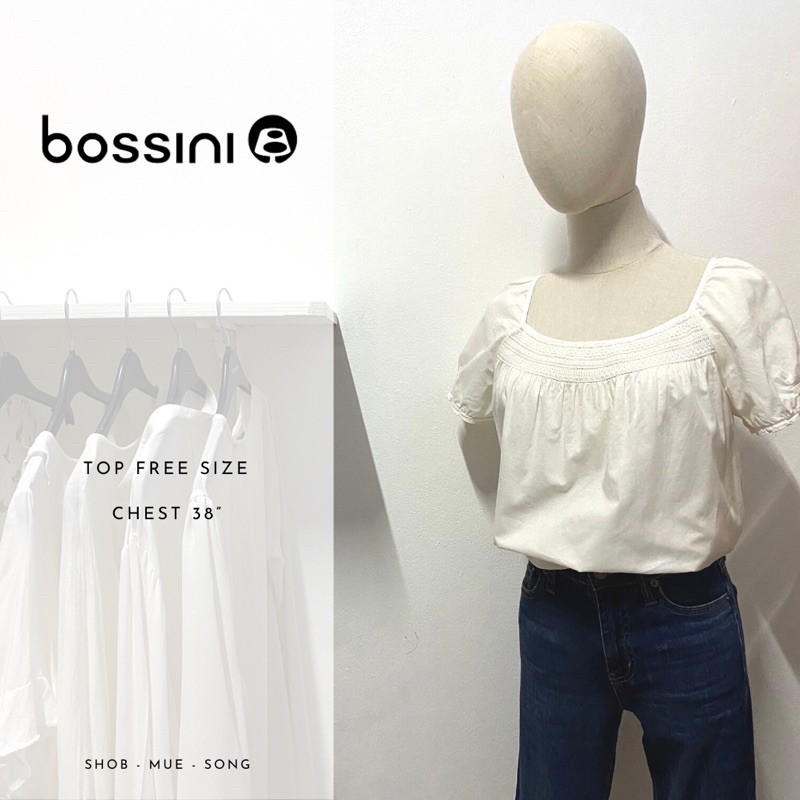 bossini เสื้อ แขนสั้น แขนตุ๊กตา สีขาวครีม มือสอง