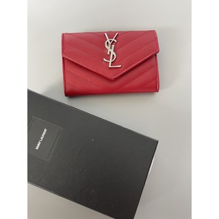 YSL สีแดง สวย แดงรับทรัพย์