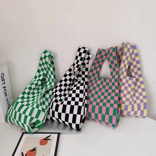 พร้อมส่งทันที กระเป๋าลาย checkerboard กระเป๋าถือ กระเป๋าผ้า กระเป๋าไหมพรม กระเป๋าลายตาราง