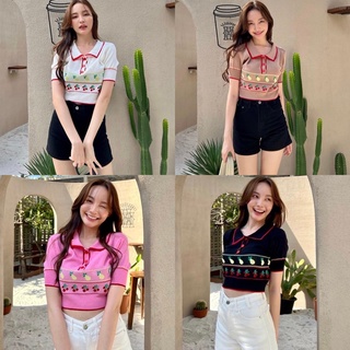 Sakura.official(2690-1/NX)#เสื้อแฟชั่นคอปกลายเชอรี่#เสื้อครอปไหมพรมกระดุมหน้า3เม็ดแต่งขอบสี