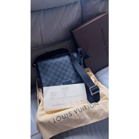 Louis vuitton District PM Diamer ปี 2016