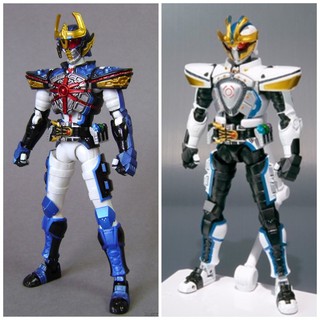 [ของแท้] Bandai S.H.Figuarts Kamen Rider IXA and Rising IXA from Masked Rider Kiva series (ตัว IXA มีฐานมาให้ด้วยนะ)