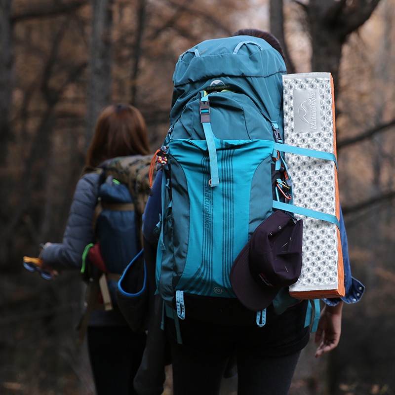 Naturehike กระเป๋าเดินป่าปีนเขามืออาชีพน้ำหนักเบาชายตั้งแคมป์กลางแจ้งกระเป๋าเป้สะพายหลังความจุขนาดใหญ่หญิง